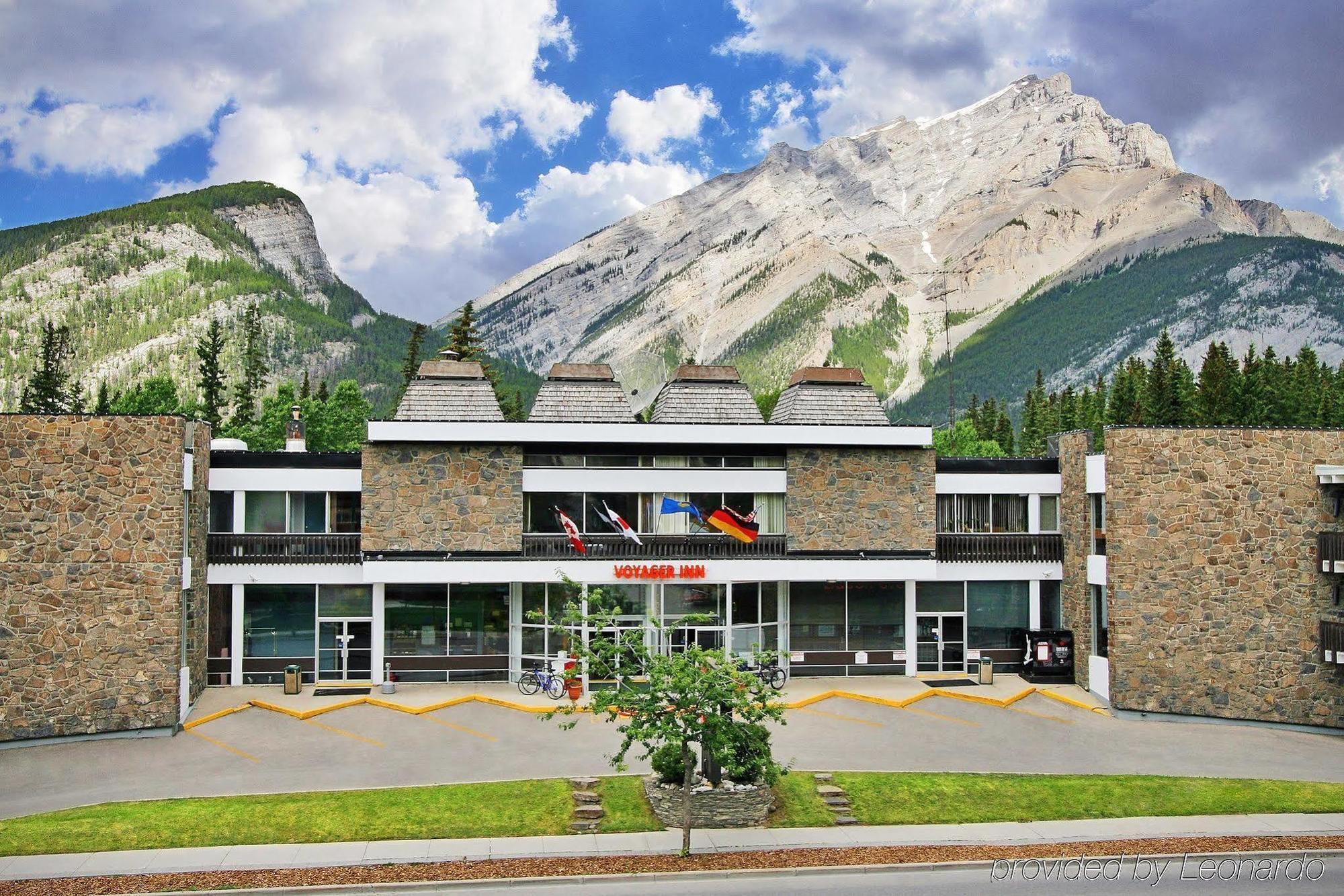 Banff Voyager Inn Esterno foto